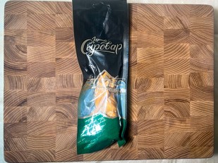 Сыр 60 гр ГОРНЫЙ СЫРОВАР (Бочонок копчёный): Сыр 100 гр ГОРНЫЙ СЫРОВАР (Косичка копчёная)